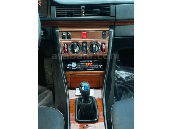 Sahibinden Mercedes - Benz E 200 1994 Model 