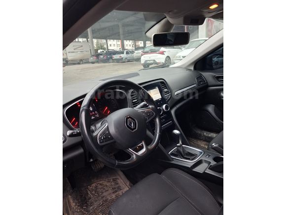 Sahibinden Renault Megane 1.5 Blue DCI Touch 2021 Model