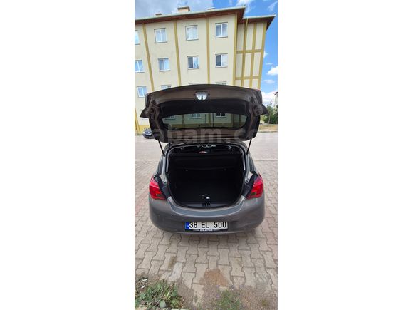 Öğretmenden Opel Corsa 1.4 Enjoy 2015 Model 