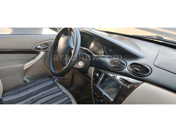 Sahibinden Ford Focus 1.6 Ghia 2000 Model