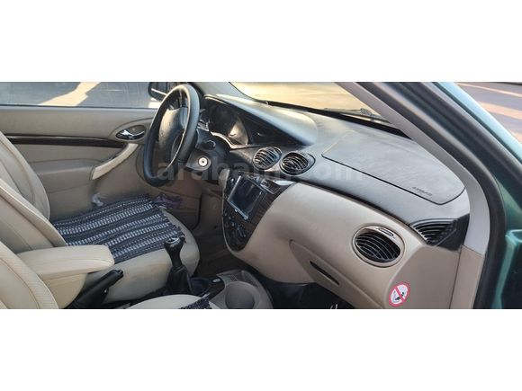 Sahibinden Ford Focus 1.6 Ghia 2000 Model