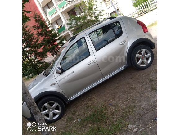 Sahibinden Dacia Sandero 1.6 Stepway 2010 Model