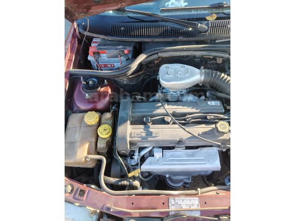Orjinal Ford Escort 1.6 Ghia 1998 Model