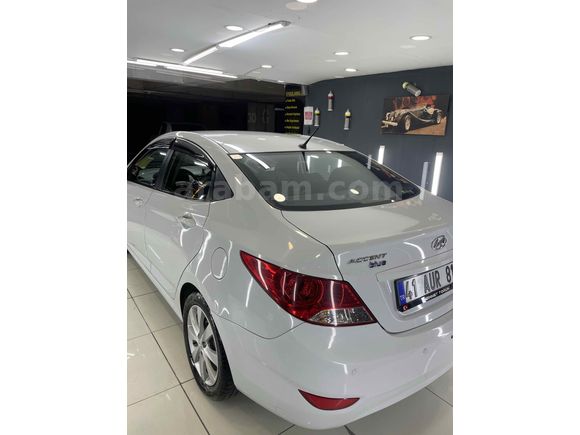 Sahibinden Hyundai Accent Blue 1.6 CRDI Mode Plus 2018 Model 