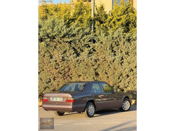 MMT AUTO'DAN W124 KOLEKSİYONLUK SAF BENZİN BORNİTE METALLİC