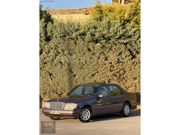 MMT AUTO'DAN W124 KOLEKSİYONLUK SAF BENZİN BORNİTE METALLİC