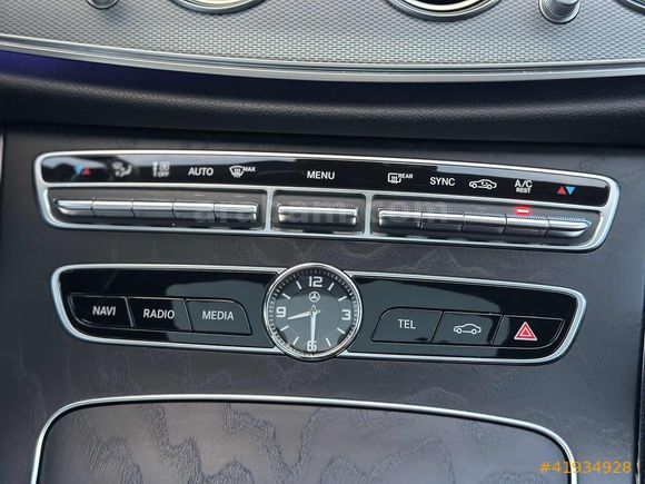 KRİSTAL MOTORSTAN HATASIZ BOYASIZ 2020 E200D AMG COMMAND