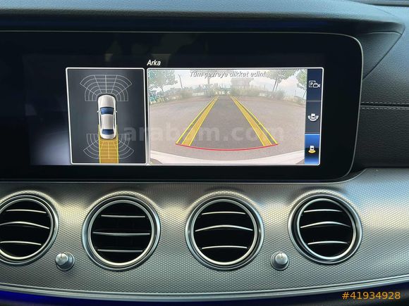 KRİSTAL MOTORSTAN HATASIZ BOYASIZ 2020 E200D AMG COMMAND
