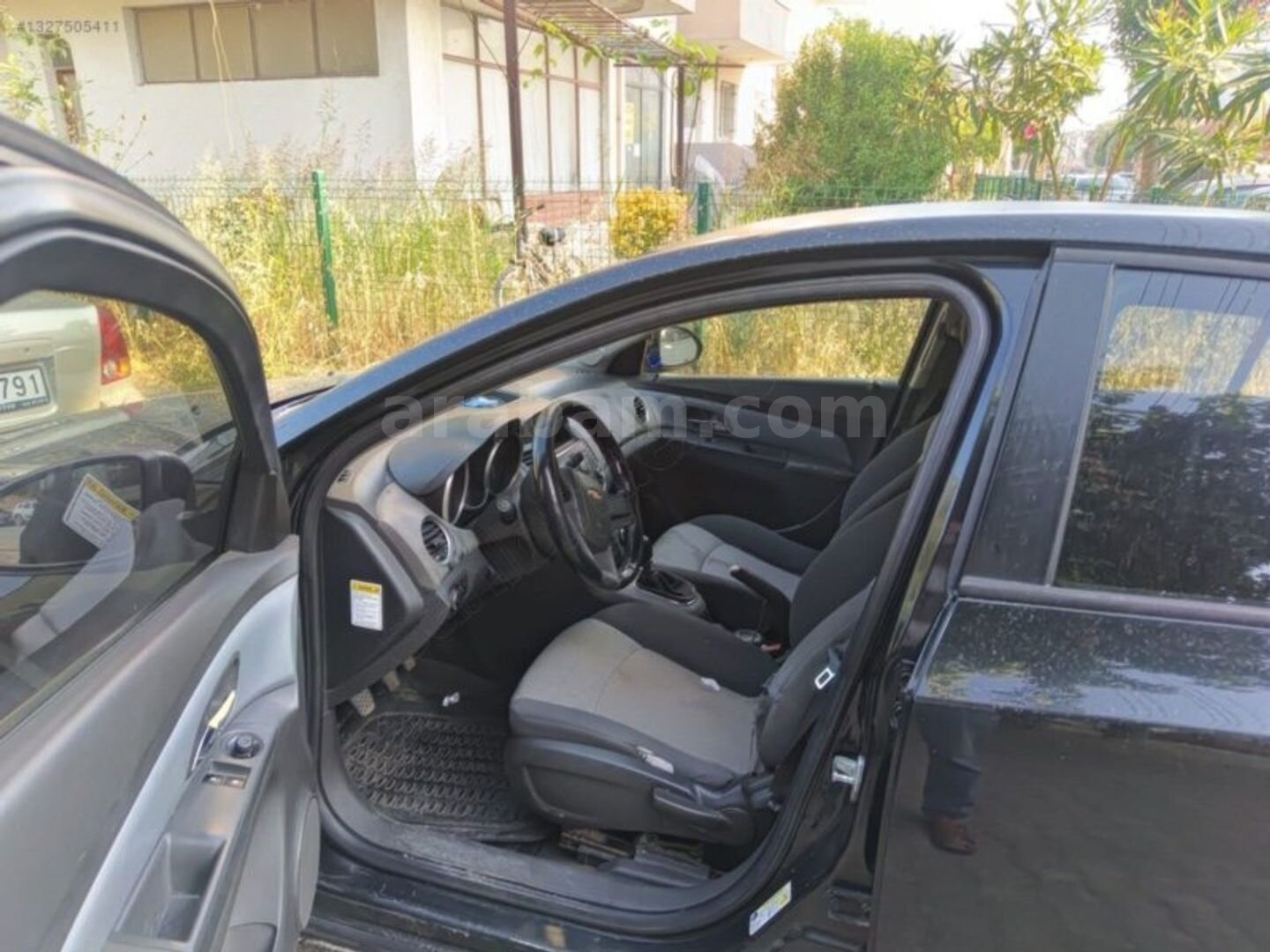 Galeriden Chevrolet Cruze 1.6 LS 2010 Model Yalova 267.500 km Siyah 3