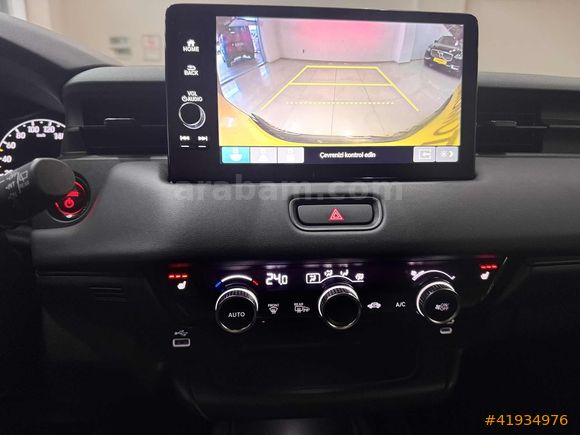 2024 HONDA HR-V ELEGANCE 16 BİN KM HATASIZ BOYASIZ