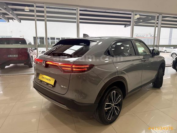 2024 HONDA HR-V ELEGANCE 16 BİN KM HATASIZ BOYASIZ