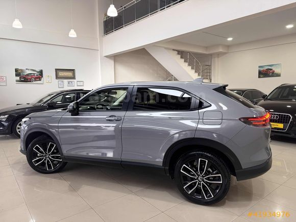 2024 HONDA HR-V ELEGANCE 16 BİN KM HATASIZ BOYASIZ
