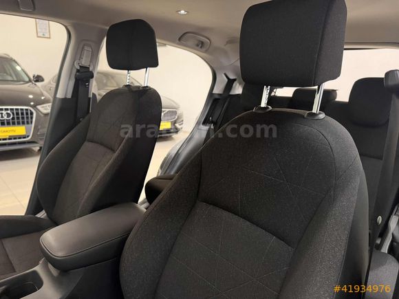 2024 HONDA HR-V ELEGANCE 16 BİN KM HATASIZ BOYASIZ