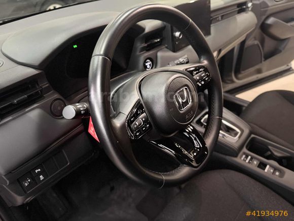 2024 HONDA HR-V ELEGANCE 16 BİN KM HATASIZ BOYASIZ