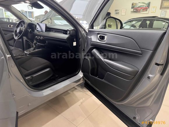 2024 HONDA HR-V ELEGANCE 16 BİN KM HATASIZ BOYASIZ