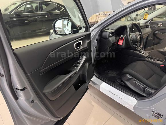 2024 HONDA HR-V ELEGANCE 16 BİN KM HATASIZ BOYASIZ