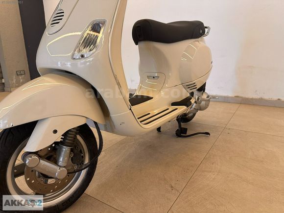 AKKAŞ 2'DEN VESPA LX150