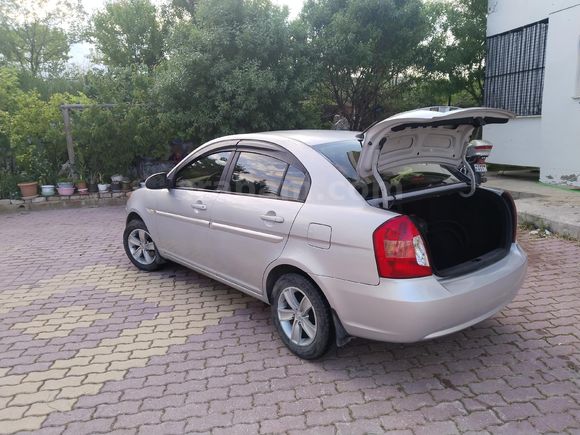 Sahibinden Hyundai Accent Era 1.4 Team 2010 Model