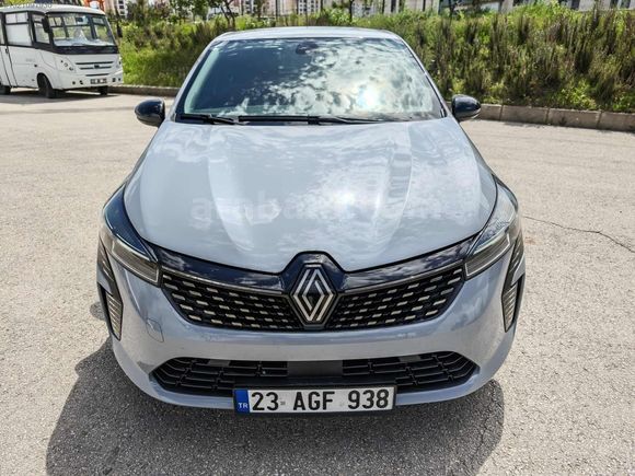 BOYASIZ DEĞİŞENSİZ-OTOMATİK 2023 CLİO-1.0 EQUİLİBRE -GARANTLİ