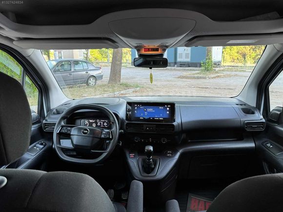 İİLK EL BOYASIZ ORJİNAL2025 OPEL COMBO 1.5