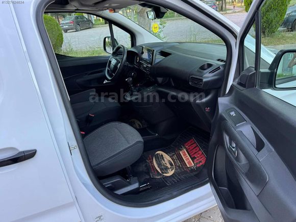 İİLK EL BOYASIZ ORJİNAL2025 OPEL COMBO 1.5
