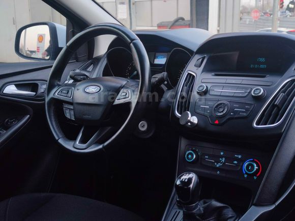 Sahibinden Ford Focus 1.6 Ti-VCT Style 2015 Model 