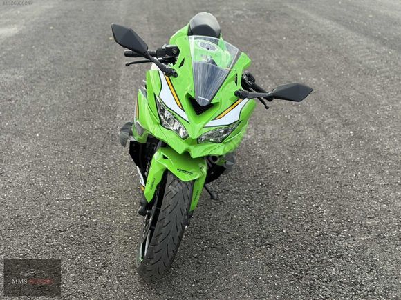 Galeriden Kawasaki Ninja ZX-4RR 2025 Model Isparta 6.001 km Yeşil