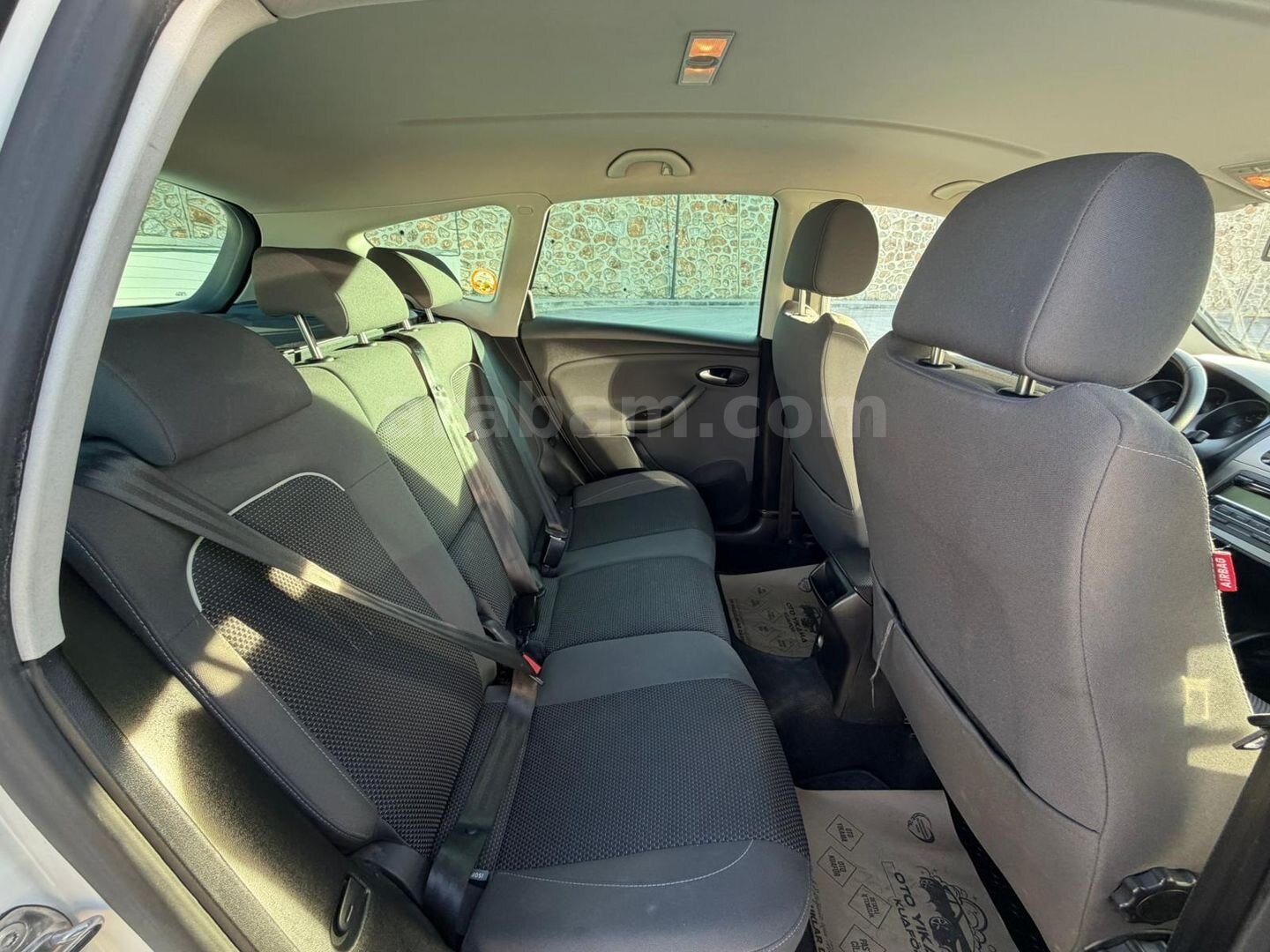 Sahibinden Seat Altea 1.6 TDI I-Tech XL 2015 Model Kütahya 245.000 km Beyaz 6