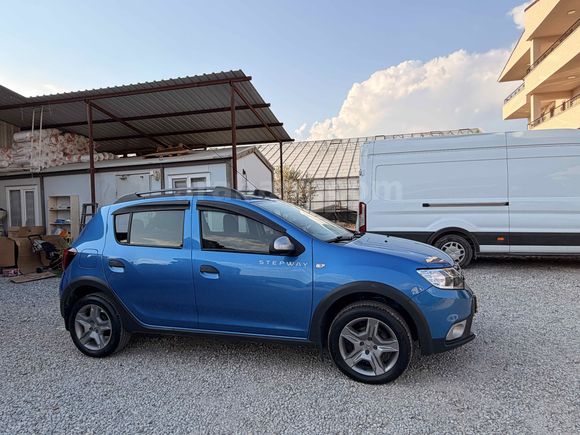 Galeriden Dacia Sandero 0.9 TCe Stepway Easy-R 2019 Model Muğla