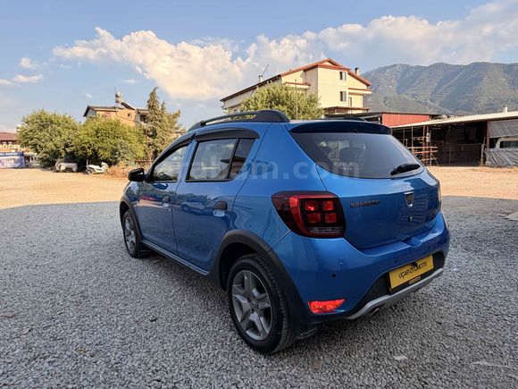 Galeriden Dacia Sandero 0.9 TCe Stepway Easy-R 2019 Model Muğla