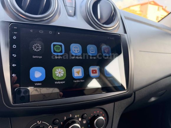 Galeriden Dacia Sandero 0.9 TCe Stepway Easy-R 2019 Model Muğla