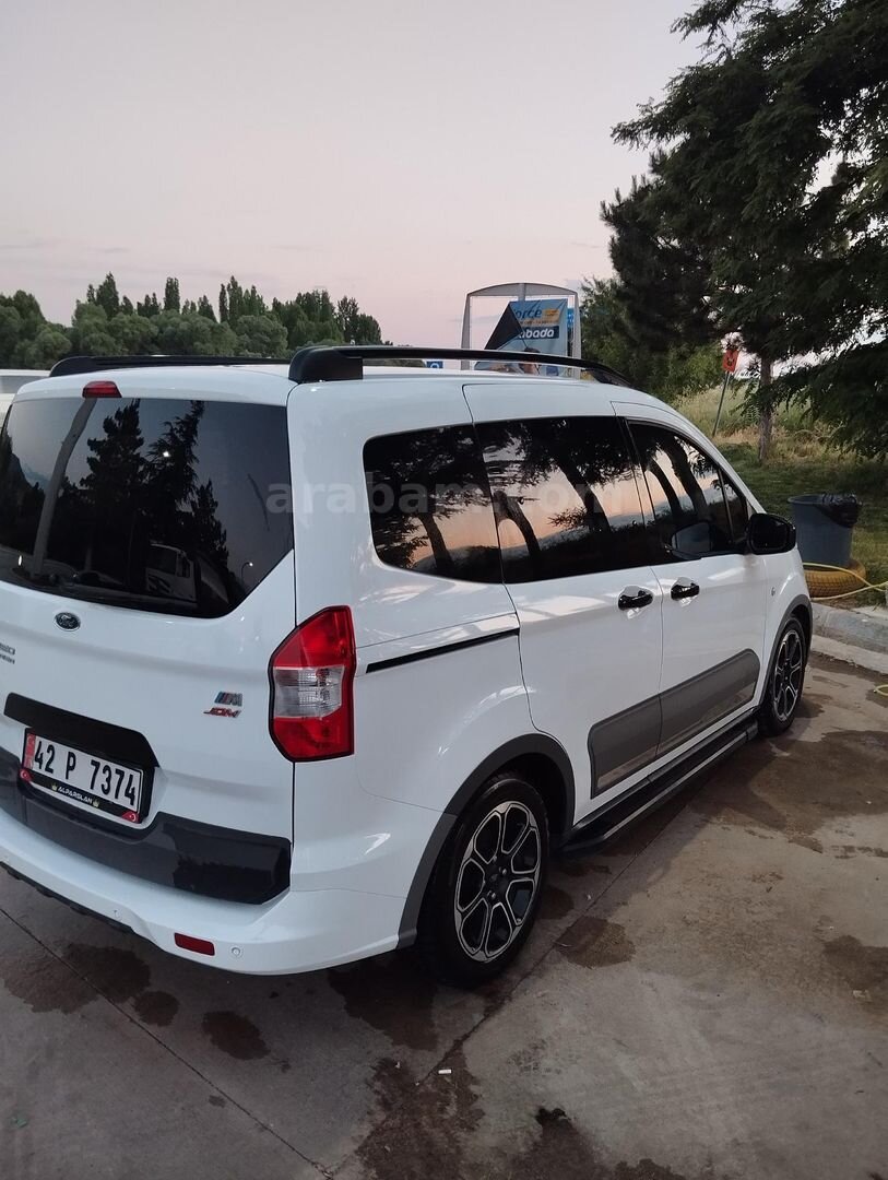 Sahibinden Ford Tourneo Courier 1.5 TDCi Journey Titanium Plus 2022 Model 7