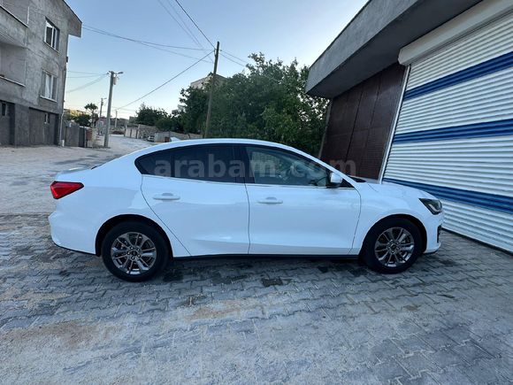 Sahibinden Ford Focus 1.5 EcoBlue Titanium Stil 2024 Model