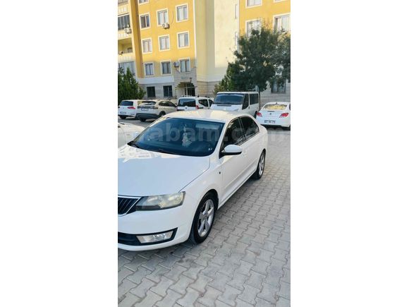 Temiz Aile Arabası Sahibinden Skoda Rapid 1.6 CR TDI Elegance 2013 Model 