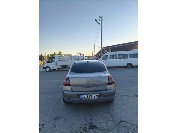 Galeriden Renault Megane 1.5 dCi Expression 2006 Model Malatya