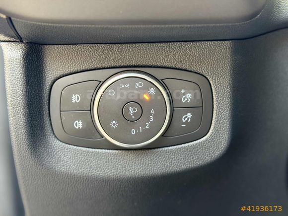 2024 MODEL FORD COURİER 1.5 DİZEL 60 BİN KM'DE HATASIZ BOYASIZ