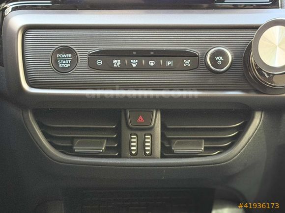 2024 MODEL FORD COURİER 1.5 DİZEL 60 BİN KM'DE HATASIZ BOYASIZ
