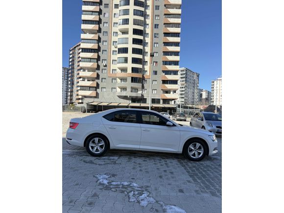 Skoda SuperB 1.4 TSI Active 2018 Model Adıyaman