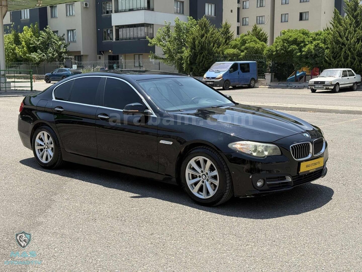 Galeriden BMW 5 Serisi 520i Comfort 2013 Model Gaziantep 215.000 km Siyah 4
