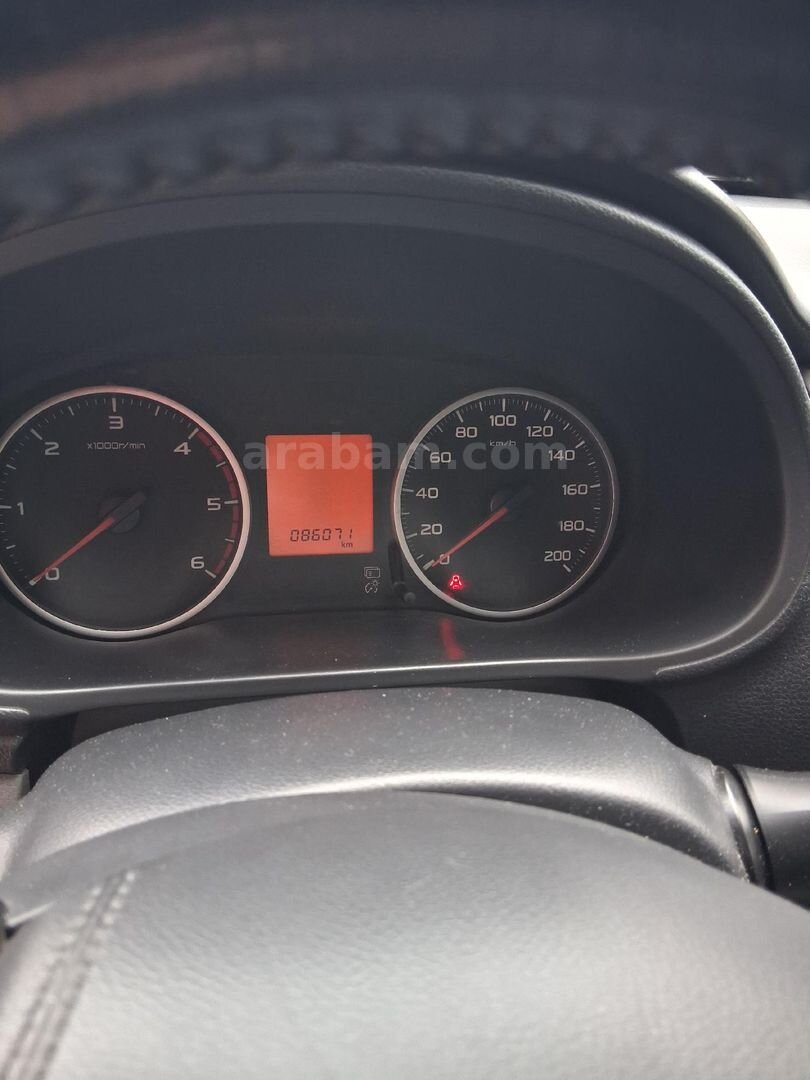Sahibinden Mitsubishi L 200 4x2 Storm 2017 Model 2018 çıkışlı 86000km Siyah 6