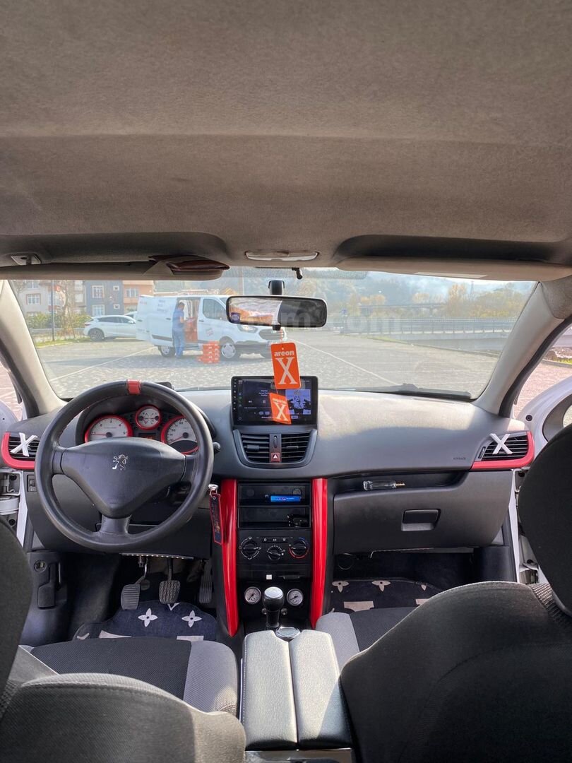 Sahibinden Peugeot 207 1.4 HDi Trendy 2009 Model Ordu 350.000 km Beyaz 5