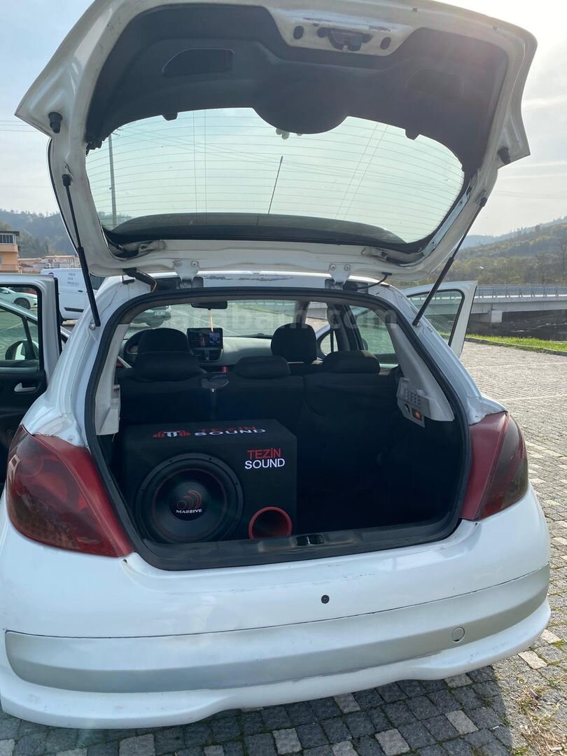 Sahibinden Peugeot 207 1.4 HDi Trendy 2009 Model Ordu 350.000 km Beyaz 4