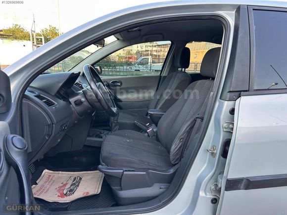 2004 MODEL 279 BİNDE DEĞİŞENSİZ TRAMERSİZ 1.4 RENAULT MEGANE.
