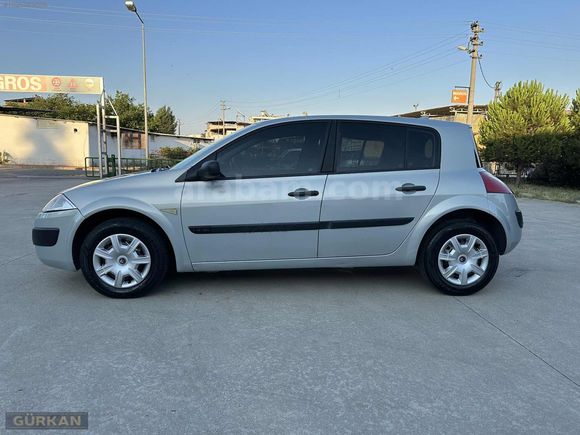2004 MODEL 279 BİNDE DEĞİŞENSİZ TRAMERSİZ 1.4 RENAULT MEGANE.