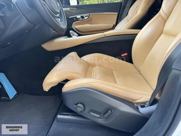 ENGİNİUS GROUP 2023 XC90 2.0D B5 PLUS DARK