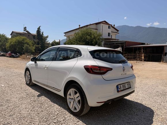 Galeriden Renault Clio 1.0 TCe Touch 2022 Model Muğla