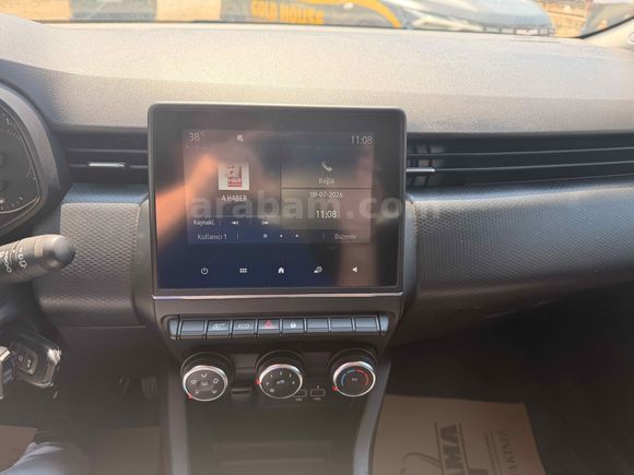 Galeriden Renault Clio 1.0 TCe Touch 2022 Model Muğla