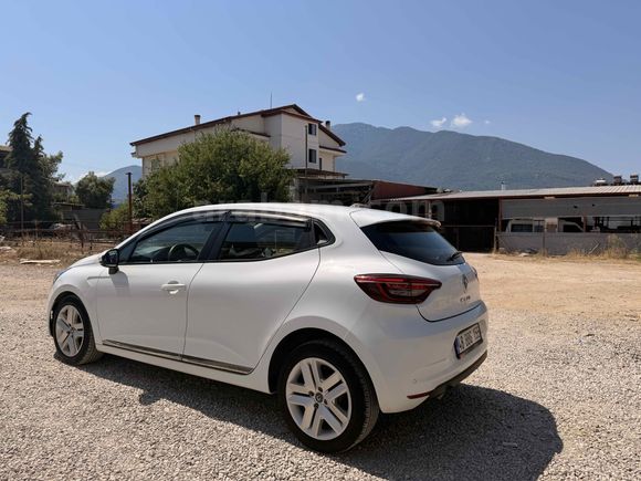 Galeriden Renault Clio 1.0 TCe Touch 2022 Model Muğla