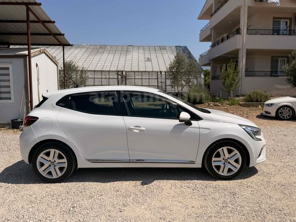 Galeriden Renault Clio 1.0 TCe Touch 2022 Model Muğla