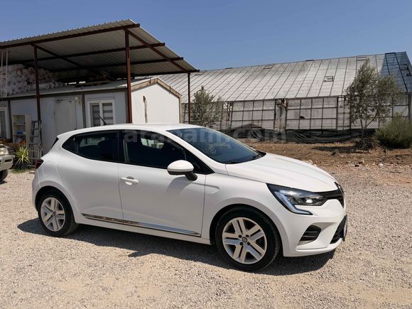 Galeriden Renault Clio 1.0 TCe Touch 2022 Model Muğla